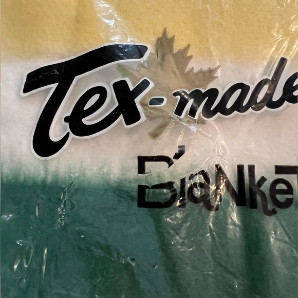 Vintage Tex made blanket - Picture 3 of 5